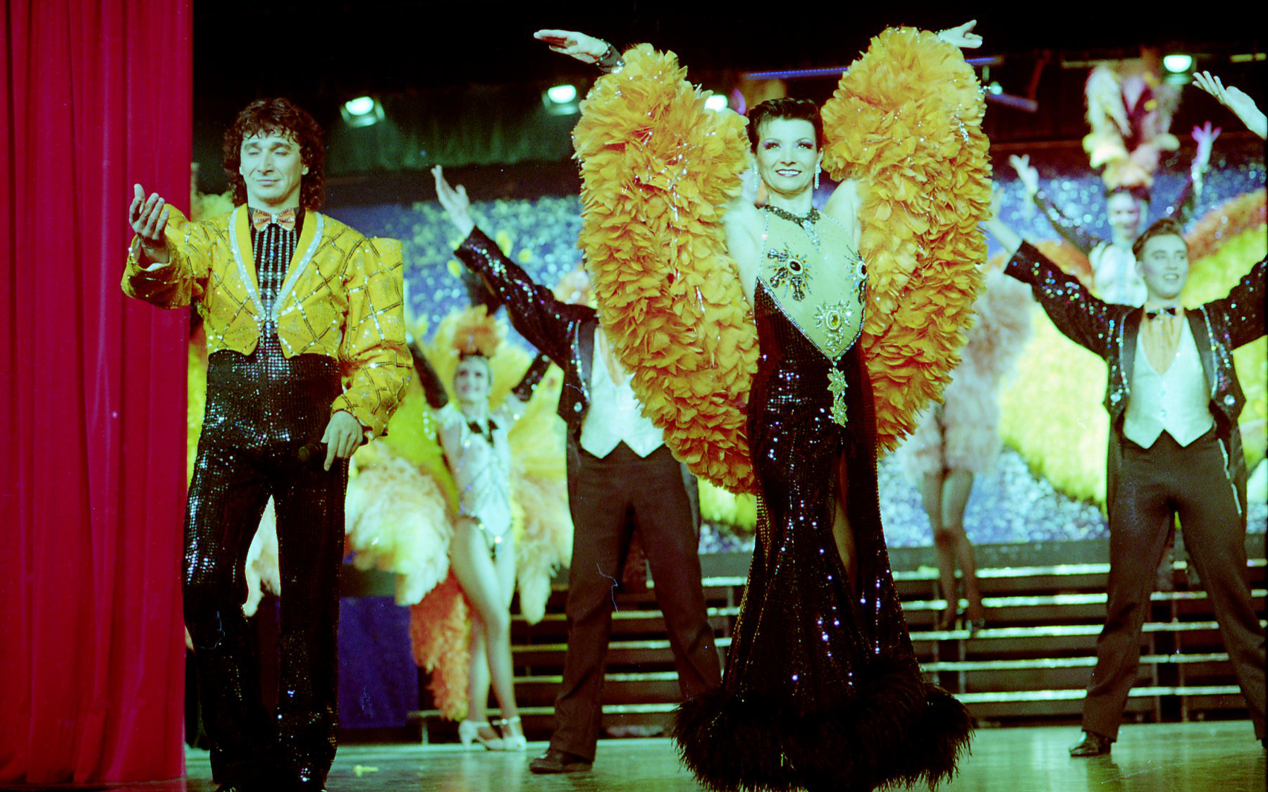 La Revue et les artistes - Photo 155